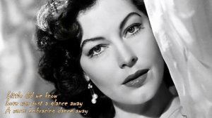 Frank Sinatra - Strangers In The Night