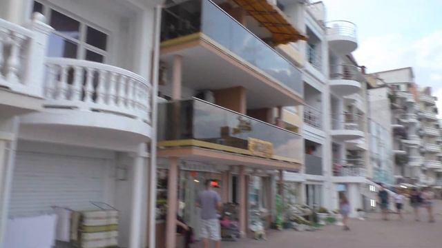 Обзор первой линии в поселке "Утёс". В Крым на отдых.