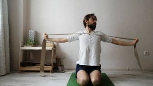 Упражнения для осанки с резиновой лентой. Растяжка груди, укрепление мышц спины