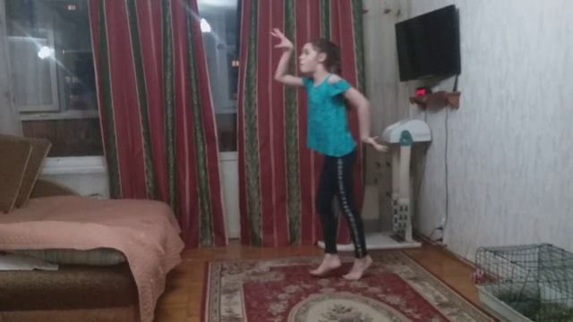 Придумываю свой танец Skibidi. смотреть онлайн