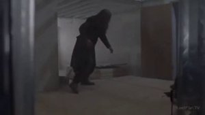 Дерил сражение под эпичную музыку против Беты