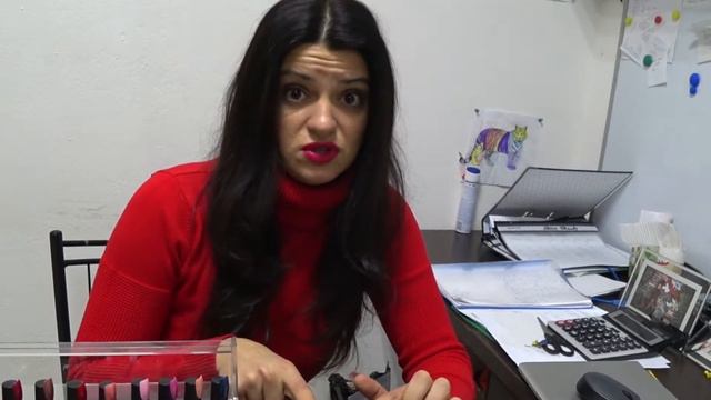 Акция купи  полигель и получи гель лаки в подарок