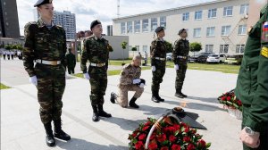 Церемония возложения цветов к Вечному огню в Серпухове