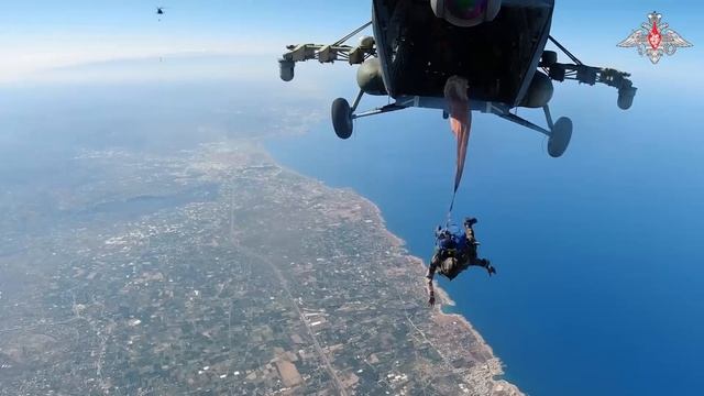 Военнослужащие российской группировки войск в Сирии обеспечили проведение комплексного учения