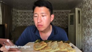МУКБАНГ СОЧНЫЕ ЧЕБУРЕКИ| ОТВЕТЫ НА ВОПРОСЫ MUKBANG CHEBUREK|EATING NOT ASMR