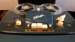 Мария Пахоменко -" Шагает,шагает", "Стоят девчонки" муз.А.Колкера