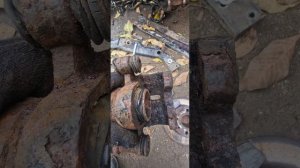 почему клинит суппорт джили ск ?