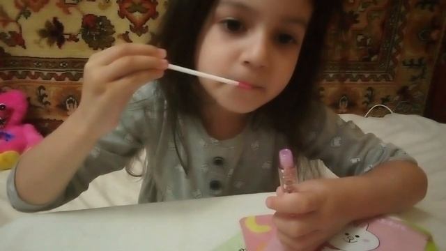 РАСПАКОВКА - БЬЮТИ БОКС ДЛЯ МАЛЕНЬКИХ ПРИНЦЕСС. КОРЕЙСКАЯ КОСМЕТИКА. BEAUTY BOX 6 ПРЕДМЕТОВ. смотреть онлайн