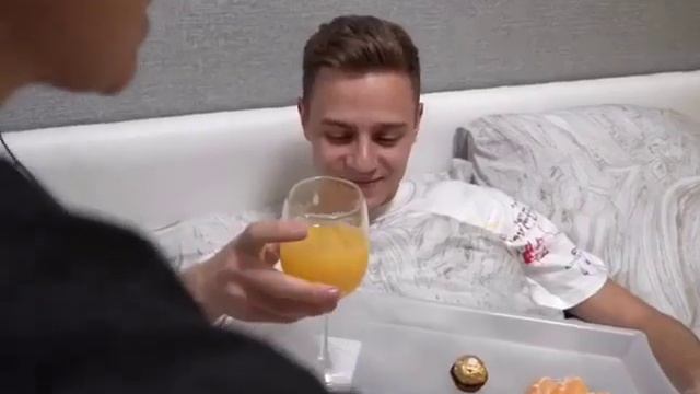 Когда, что то пошло не по плану 😂 А вы какой подарок получили на ДР❓😏😅 смотреть онлайн