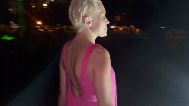 КУПАЮСЬ В ФОНТАНАХ В БАТУМИ | МЕЧТАЮ О ЛЮБВИ | НОЧНОЙ БАТУМИ ОБЗОР КРАСИВЫХ УЛИЦ смотреть онлайн