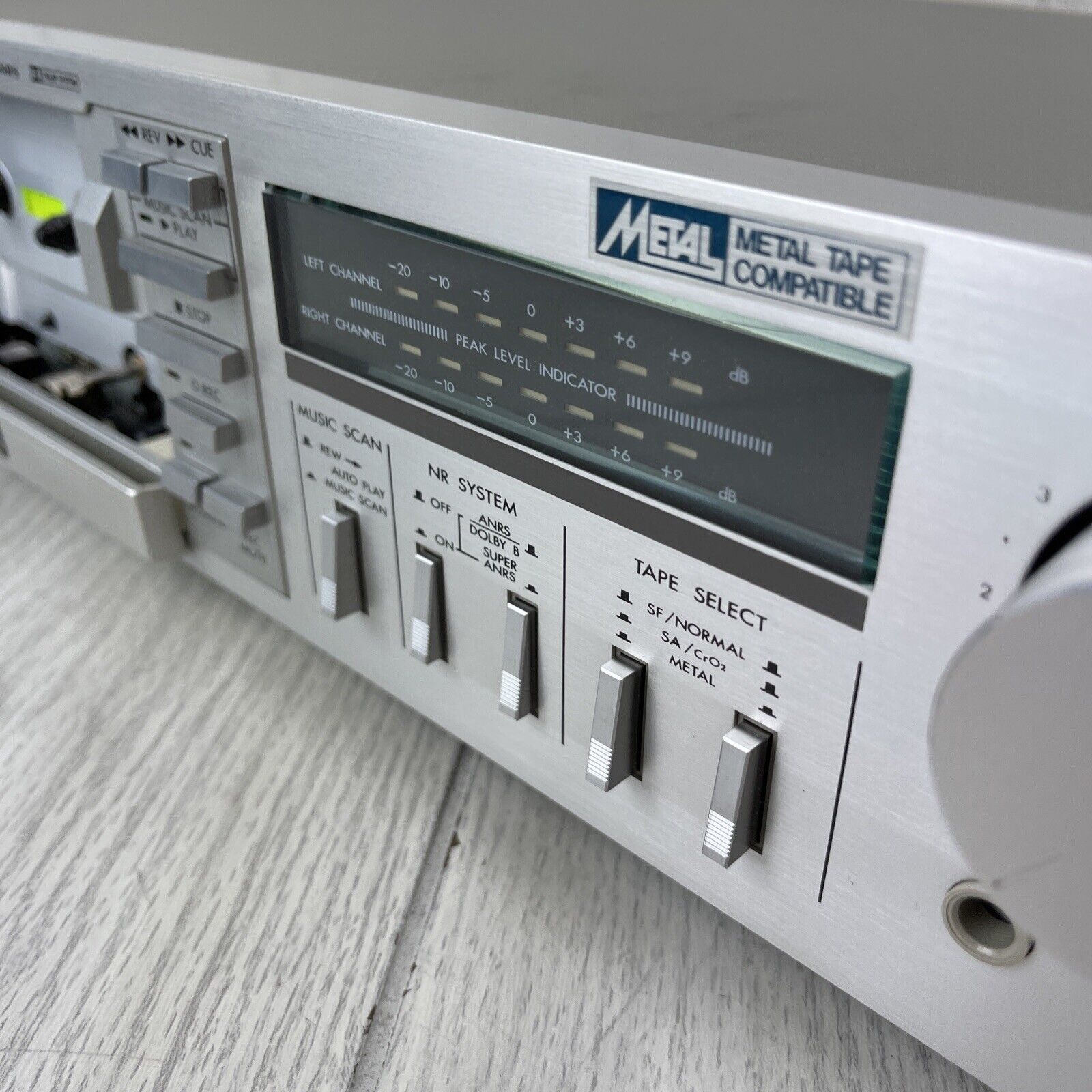 Стерео кассетная дека JVC KD-D3 A C J U-ЯПОНИЯ-1980-по-1981год производили