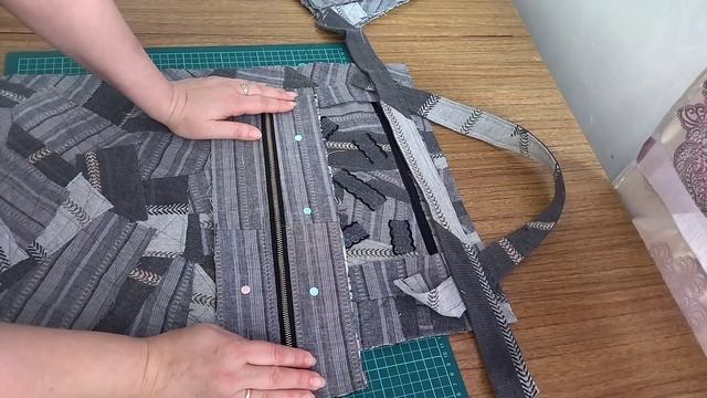 Сумок много не бывает. Дорожная сумка из лоскутов своими руками. смотреть онлайн