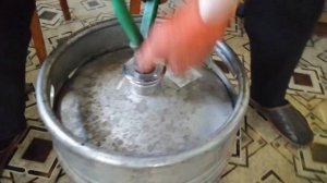 Как открыть пивную бочку без ключа быстро КЕГ