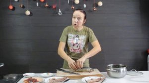 Разделываем селёдку. 2 способа получить филе сельди.