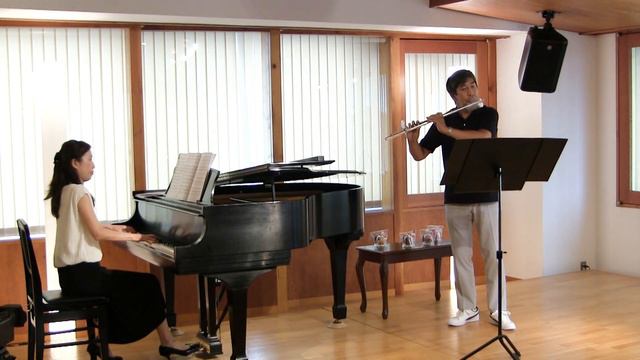 SONATA for flute & piano, II. Aria, O. Taktakishvili смотреть онлайн