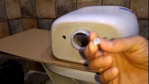 А ВЫ знаете как ПРАВИЛЬНО собрать бачок? Если нет тогда смотрите!!!