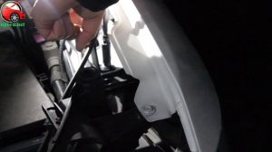 Установка упоров капота (амортизаторов) на Dodge Journey  / Додж Джорни (www.upora.net)