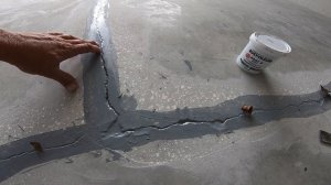 RUST-OLEUM Concrete Patch & Repair + EpoxySheild Garage Floor Coating Kit=Amazing.. DIY Crack Repai