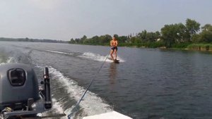 Водные лыжи .Вейк борд.катаюсь на самодельном вейкборде