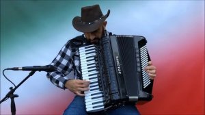 FISARMONICA IMPAZZITA (polka) elaborazione virtuosa di ENZO SCACCHIA campione mondiale di organetto