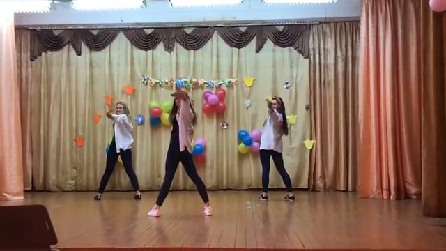 Незабудка. Танец на праздник смотреть онлайн