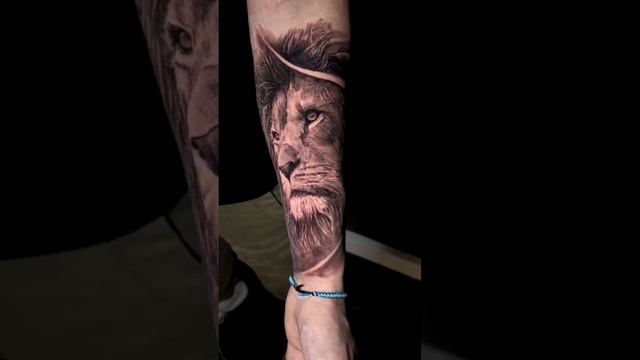 Lion realistic portrait . #madabouttattoo #tatt #tattoo #tattoos #kwadron #cheyenne_tattooequipment