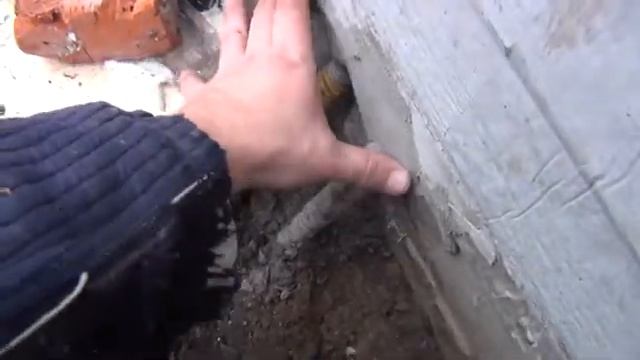 Стройка сарая: утепление скважины / Shed construction: well insulation смотреть онлайн