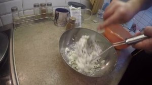 Куриные грудки с брынзой и беконом