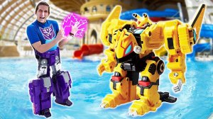 Трансформеры и Монкарты в Аквапарке - Артём из Акватим стал Десептиконом! Сборник видео игры битвы