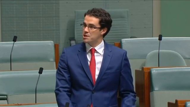 MacTurnbull - a tale Told by an idiot, full of sound and fury, Signifying nothing. смотреть онлайн