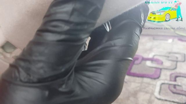 Химчистка стоек автомобиля.