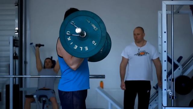 Тренер Евгений Колотилин - бодибилдинг , диета!! смотреть онлайн