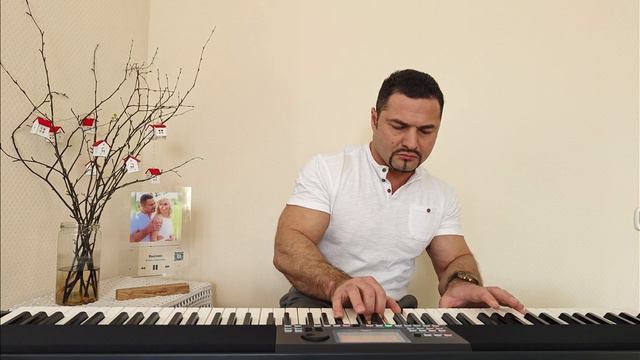 Как быть. Леон Кемстач | Piano Cover смотреть онлайн