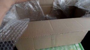 Посылка со светодиодными фитолампами и набором для капельного полива домашних растений с таймером