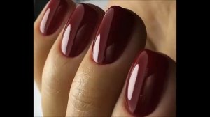 Модный маникюр в бордовых тонах