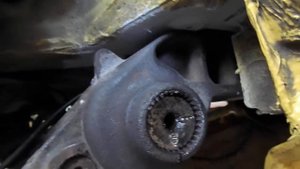 Заміна сайлентблоків задньої балки Renault Kangoo 1,5 DCI. Частина 2