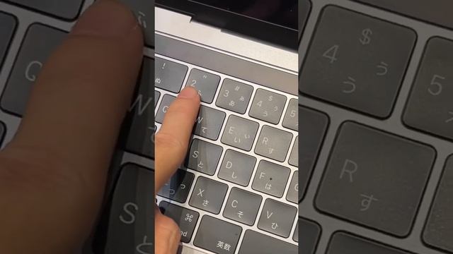 Mua MacBook tốt nhất nên NÉ bàn phím Nhật, trải nghiệm không tốt xíu nào смотреть онлайн