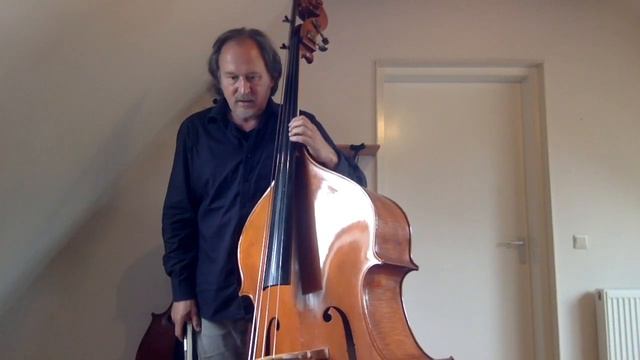 Double bass jazz bowing part 2: coloring and effects смотреть онлайн