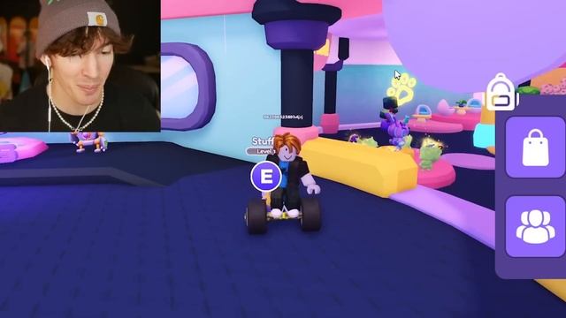 ROBLOX GAME GIVES FREE ITEMS смотреть онлайн