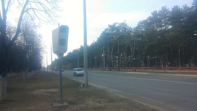 Стационарный фото радар щелкает всех подряд. смотреть онлайн
