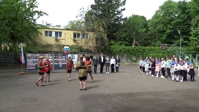 День Победы_Торжественная линейка смотреть онлайн