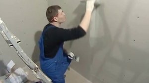 Нанесение финишной шпаклевки Ивсил, шпаклевка стен