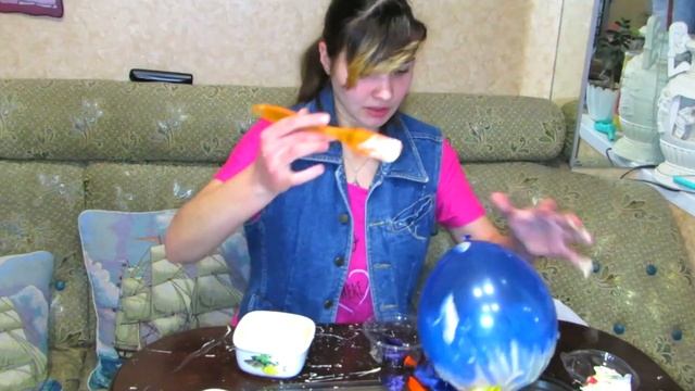 ГИГАНТСКИЙ Kinder СЮРПРИЗ своими руками! DIY КАК СДЕЛАТЬ ЕГО ДОМА? | LerkaG смотреть онлайн