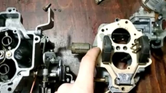 Большой расход топлива из-за свечей зажигания и карбюратора Солекс ...