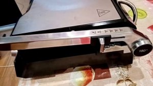 Жарим мясо на электрогриле Kitfort KT-1601