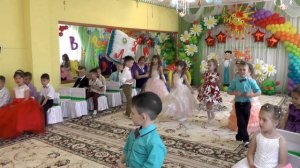 Танец "Чиличача" на выпускном балу 2017 .Муз.  рук.  Харламова Т.  Д.