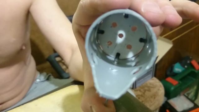 кормушка для рыбы самодельная из канализационной трубы