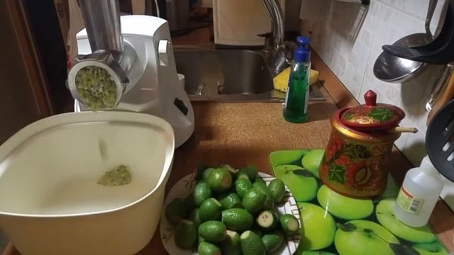 фейхуа протертая с сахаром. Быстро, вкусно и полезно! смотреть онлайн