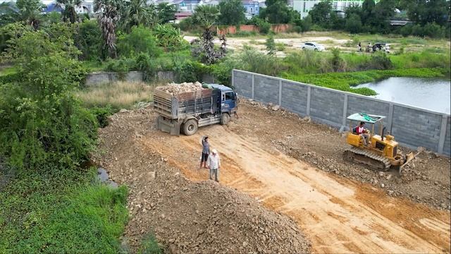Nice ! Good job Full Video Team work operator Dozer & Dump track Land Filling Very smoothly ?? смотреть онлайн