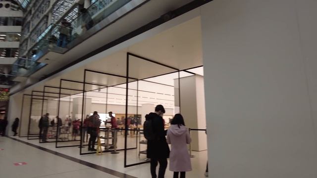 Downtown Toronto's Eaton Centre Before Christmas Walk (Dec 2021) смотреть онлайн